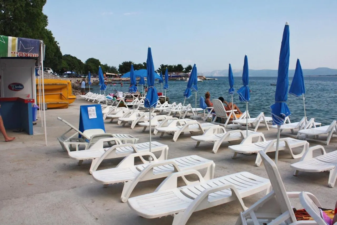 Apartments With A Parking Space Dramalj, Crikvenica - 5491
