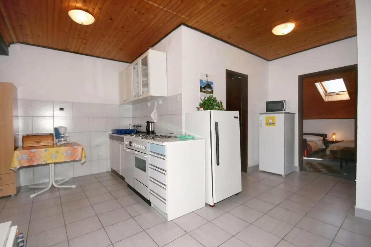 Apartments With A Parking Space Dramalj, Crikvenica - 5491 Croatia